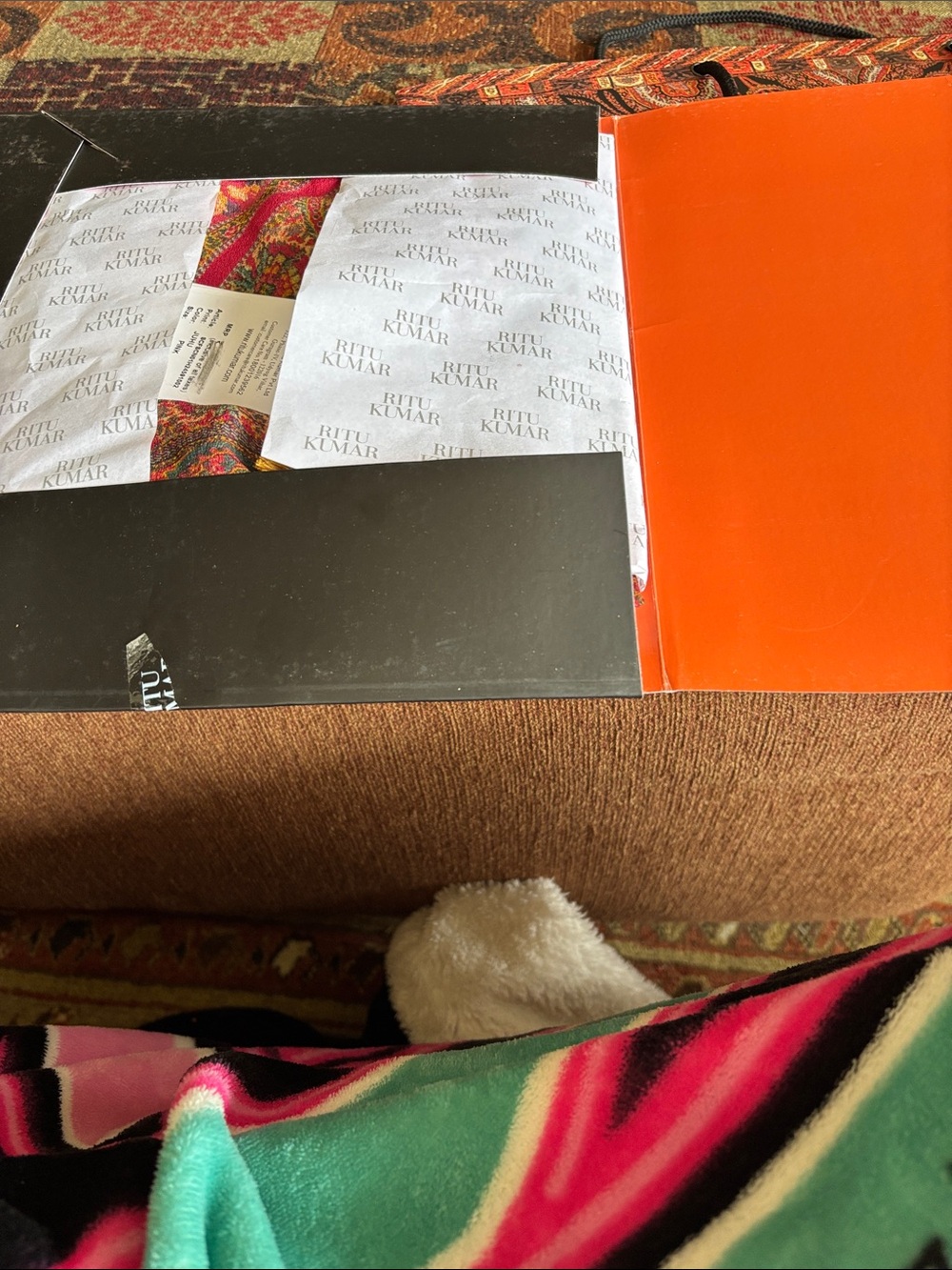 Ritu Kumar scarf NWT’s - Picture 7 of 8